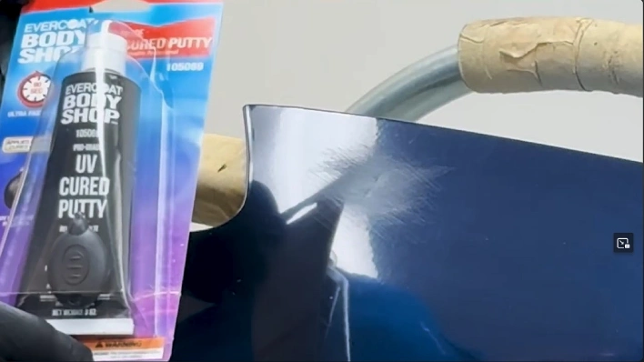 https://www.evercoatbodyshop.com/es/wp-content/uploads/sites/2/2025/11/uv-cured-putty-video-thumbnail-1.webp